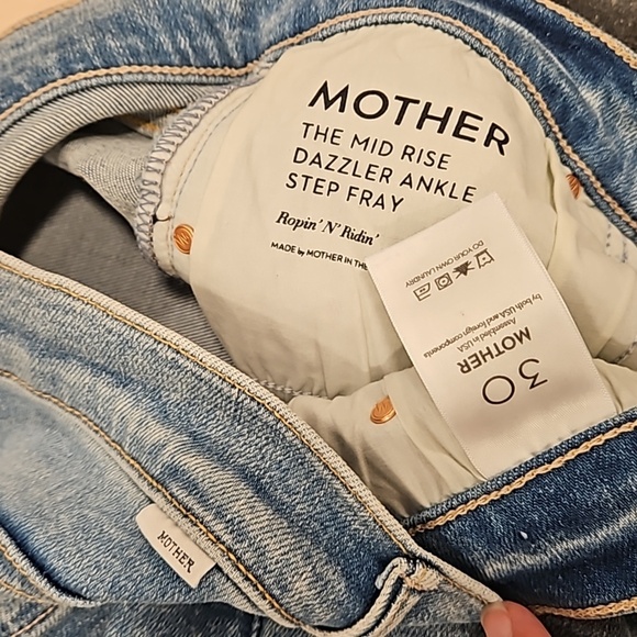 💕MOTHER💕 The Mid Rise Dazzler Ankle Step Fray Jeans ~ Ropin' & Ridin' 30 NWT - Picture 14 of 16